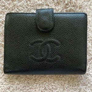 Chanel Caviar Timeless CC Kisslock Wallet
